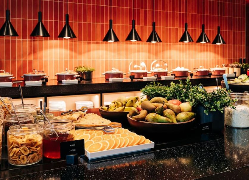 Buffet Photo