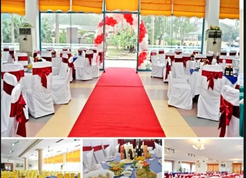 Banquet hall Photo