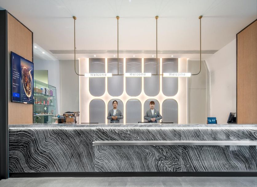 Front desk Photo