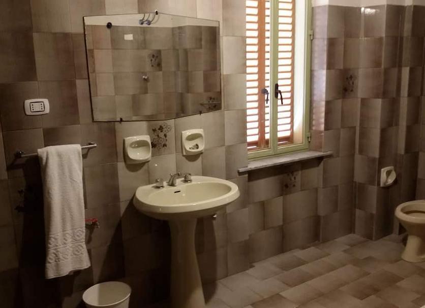 Bathroom Photo