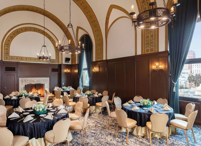 Banquet hall Photo