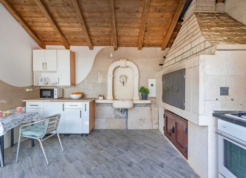 Kitchen Photo