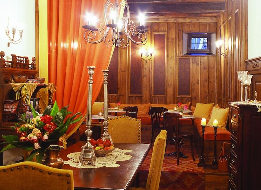 Restaurant Photo