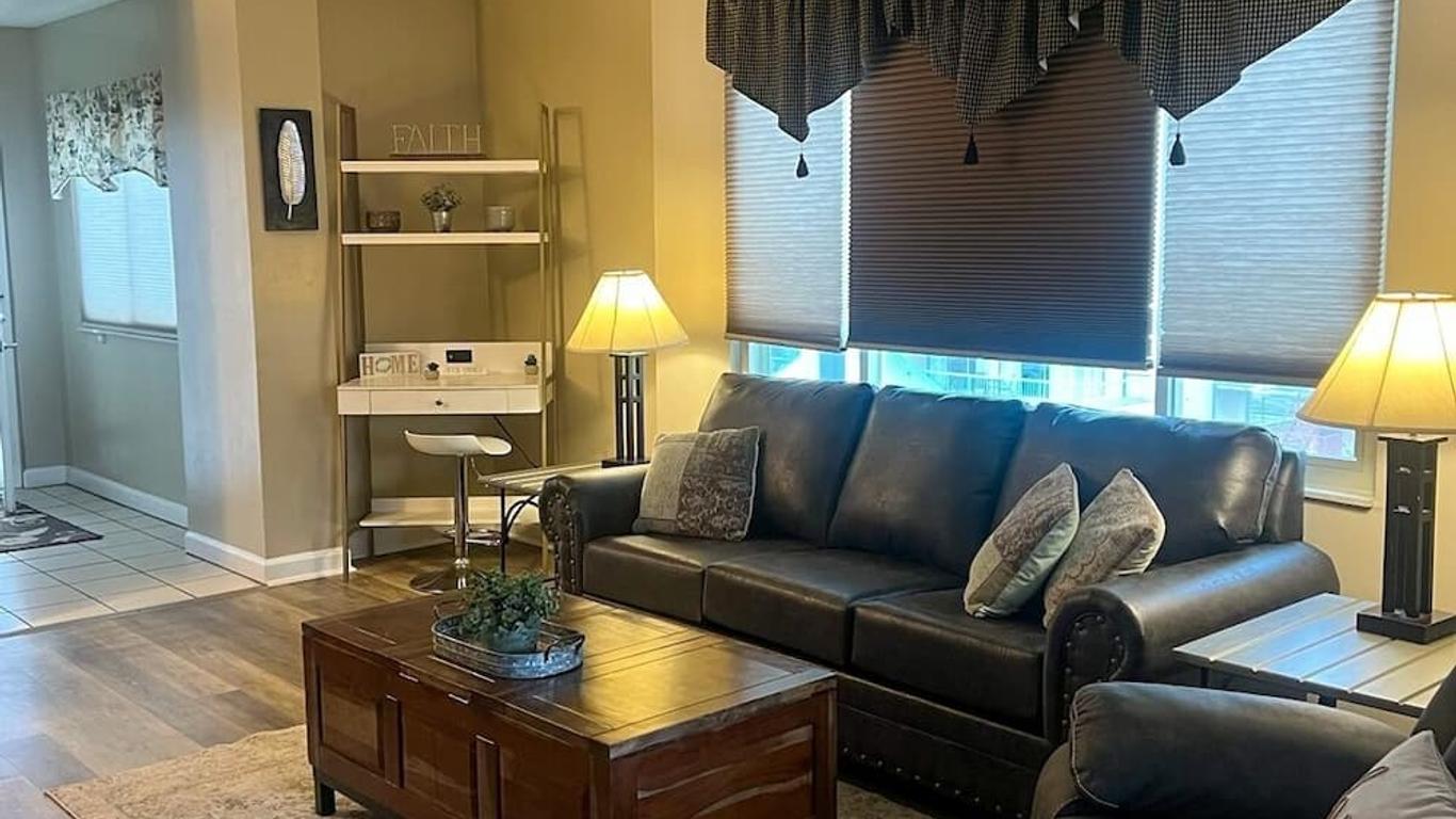 River Place #15 - 2 Br Condo