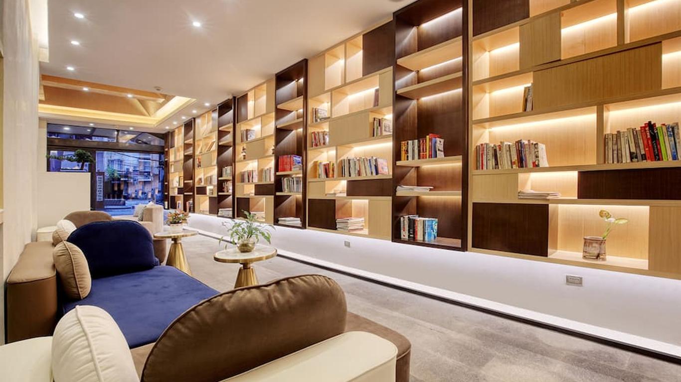 Wing Hotel Guilin- Pedestrian Street