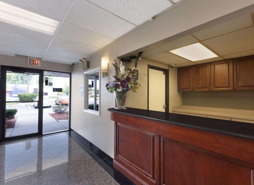 Front desk Photo