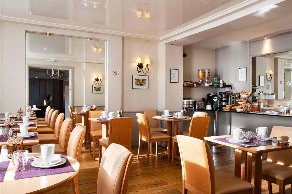 Restaurant Photo