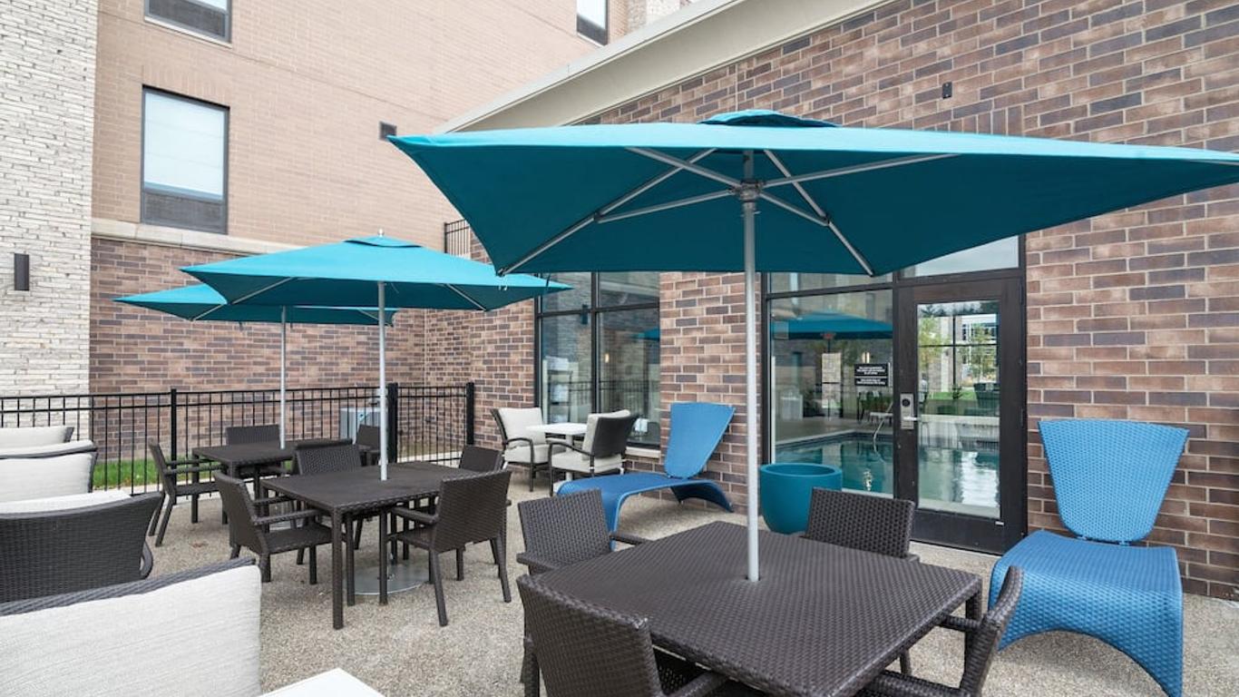 Hampton Inn & Suites - Allen Park