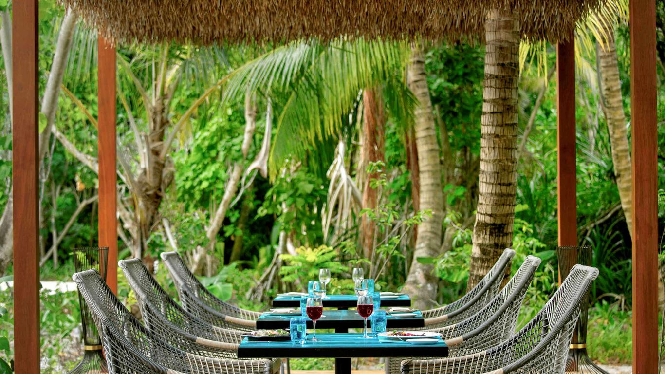 Pullman Maldives Maamutaa