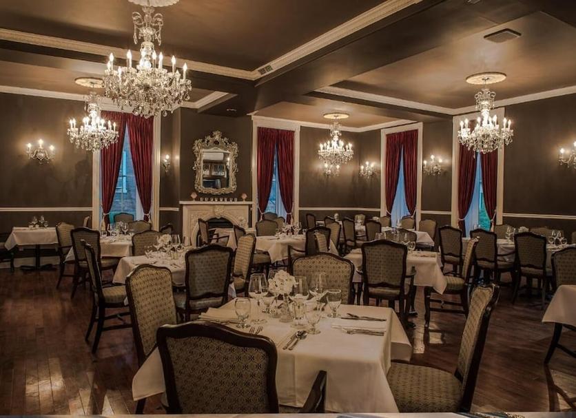 Restaurant Photo