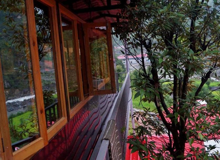 Balcony Photo