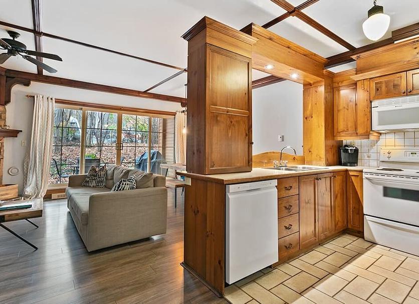Kitchen Photo