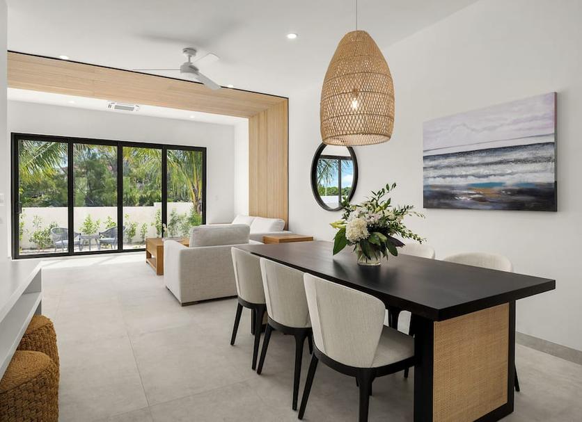 Dining room Photo