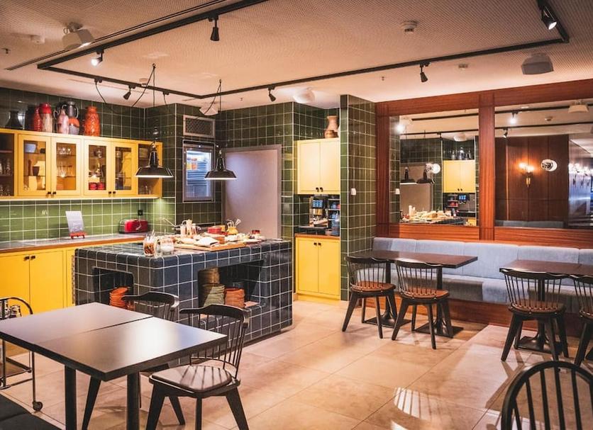 Restaurant Photo