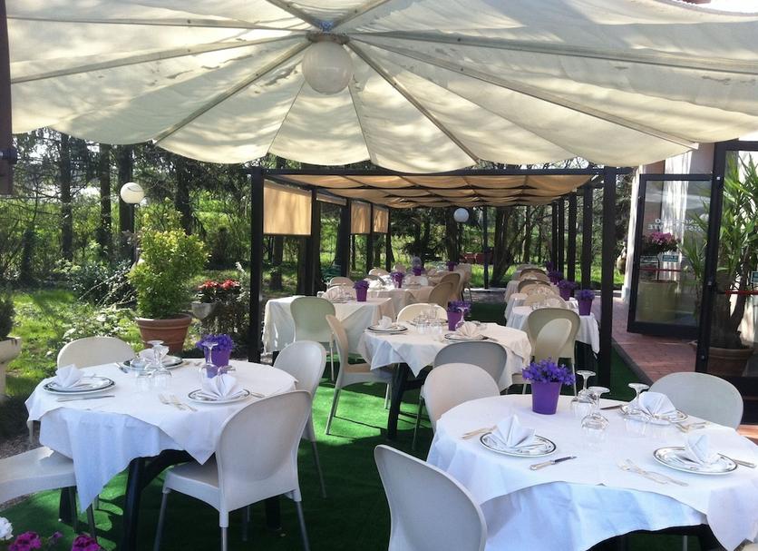 Banquet hall Photo