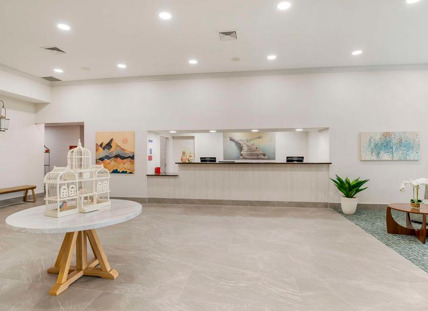 Front desk Photo