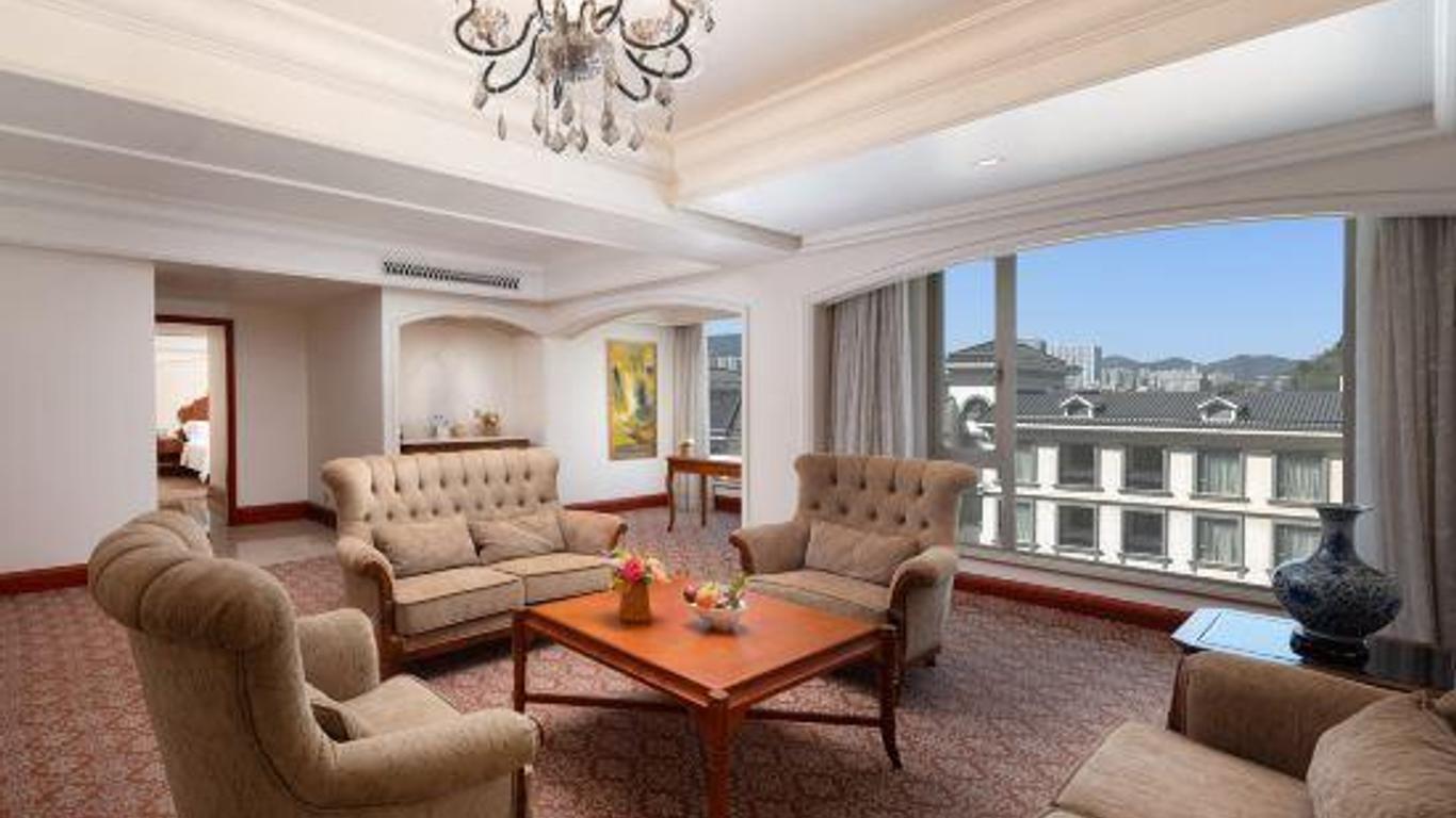 Weldon Hotel International