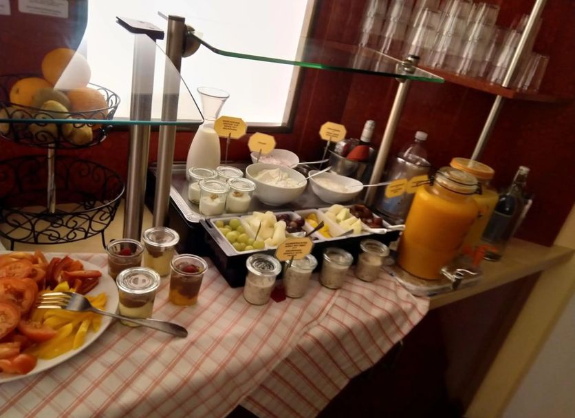 Buffet Photo