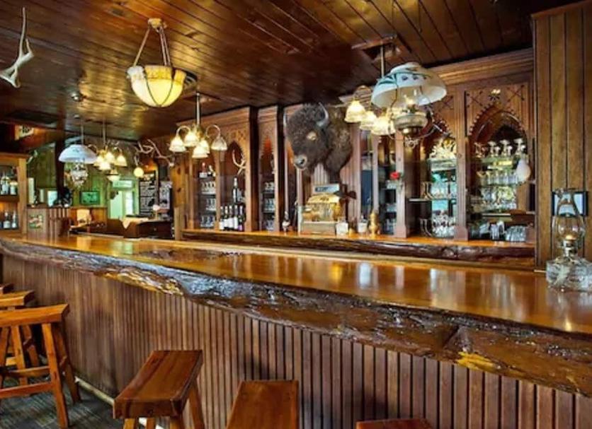Bar Photo