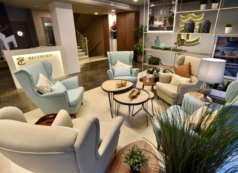 Lounge Photo