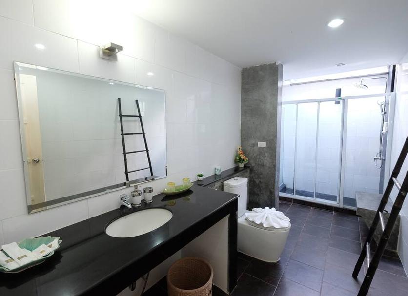 Bathroom Photo