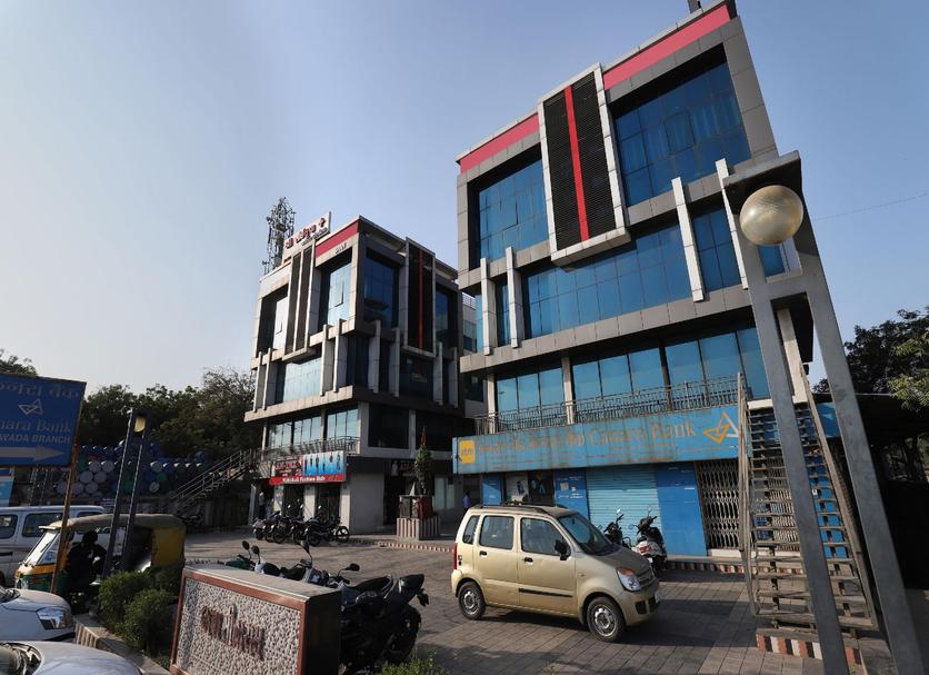 Building Photo