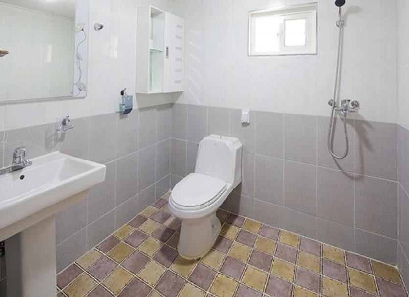 Bathroom Photo