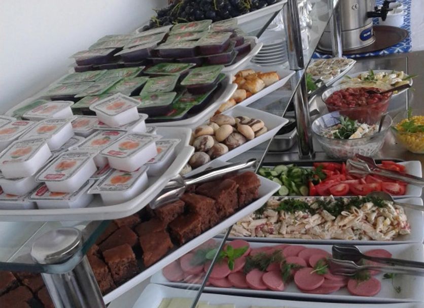 Buffet Photo