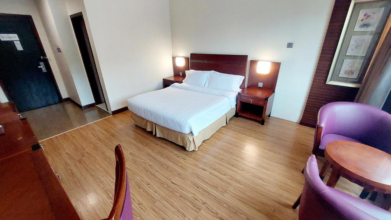 Celyn Hotel City Mall