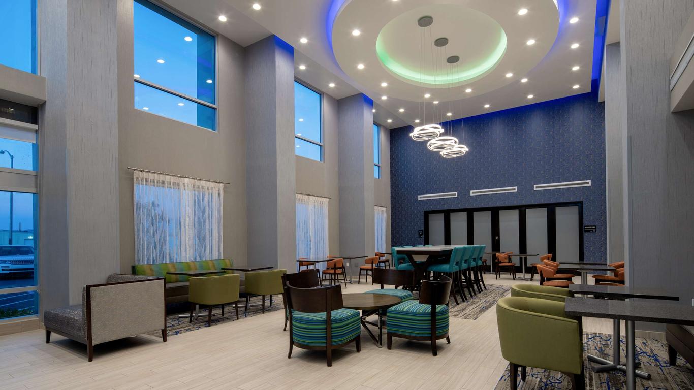 Hampton Inn & Suites Gilroy