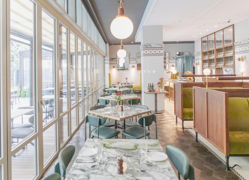Restaurant Photo