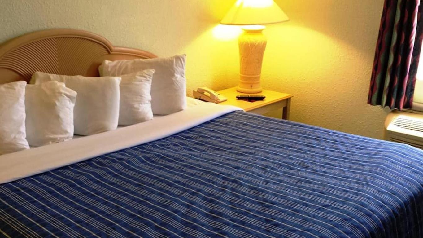 Cocoa Beach Suites Hotel