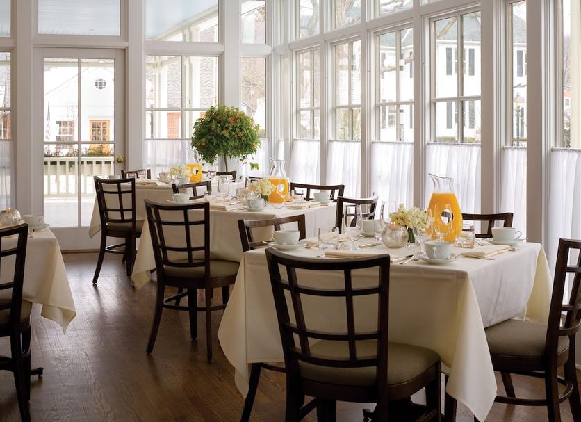 Restaurant Photo