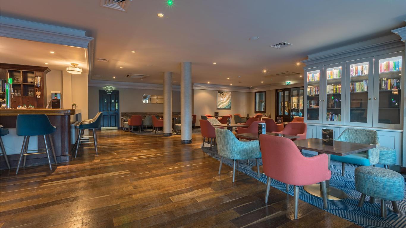 Mcwilliam Park Hotel