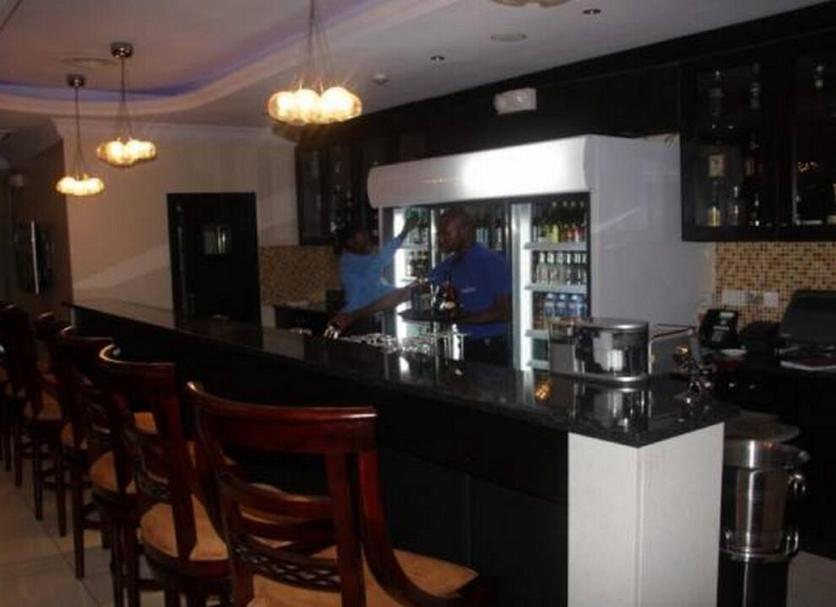 Bar Photo