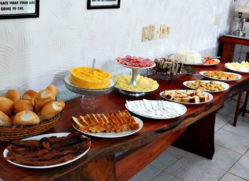 Buffet Photo