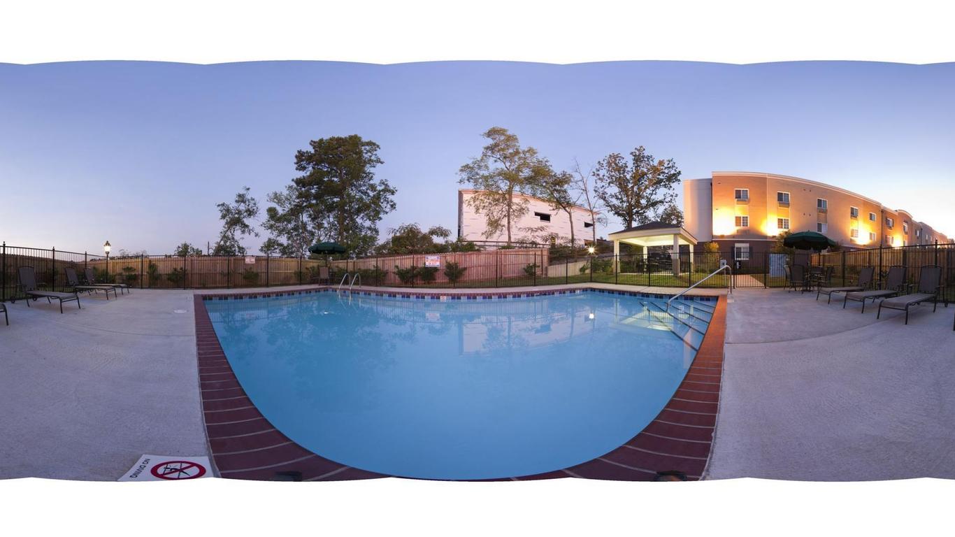 Candlewood Suites Hot Springs
