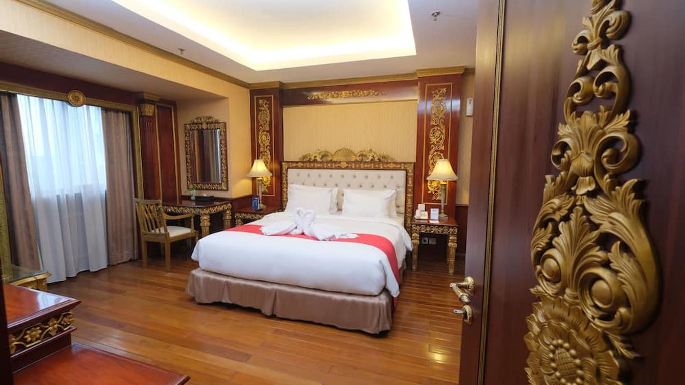 Grand Orchid Hotel