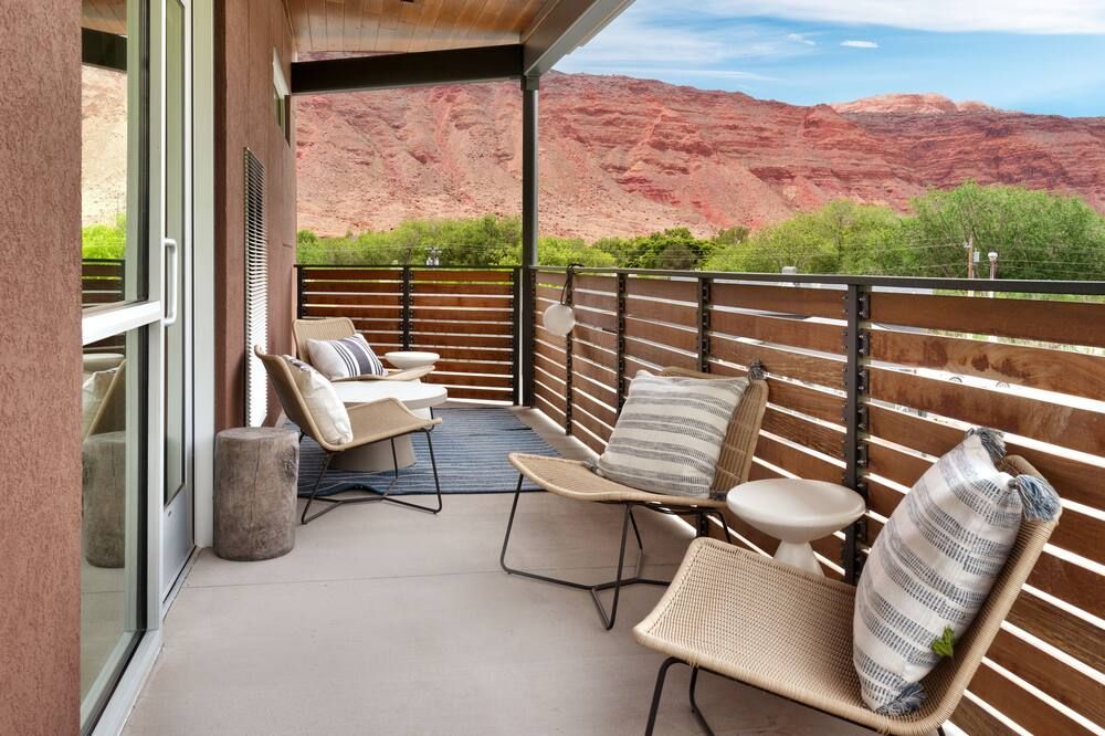 Balcony Photo