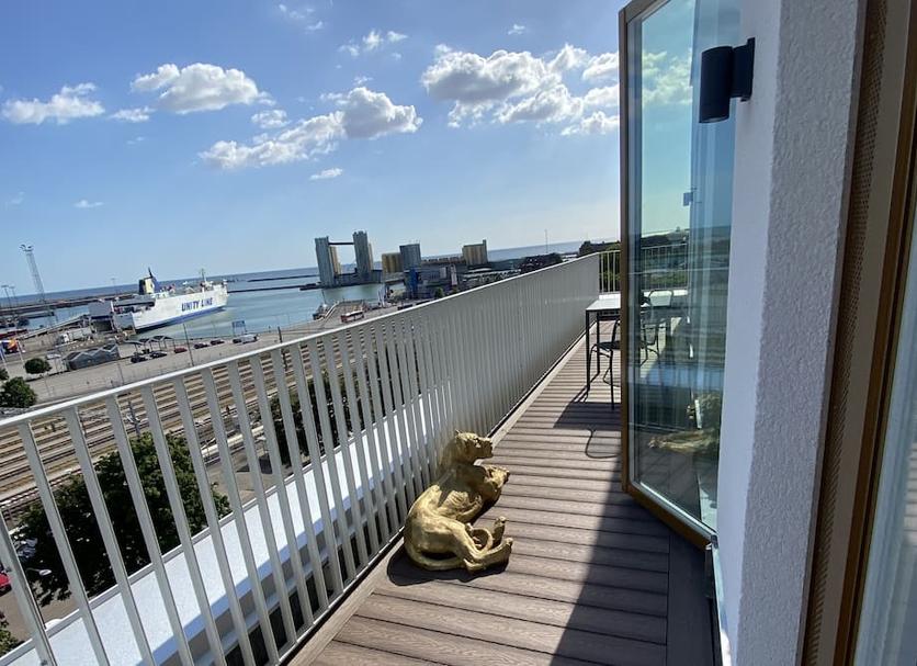 Balcony Photo
