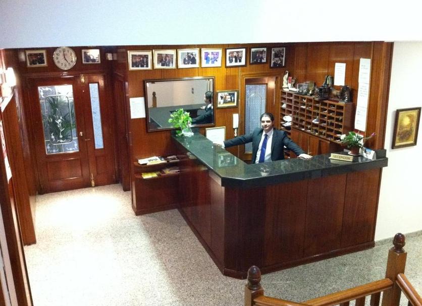 Front desk Photo