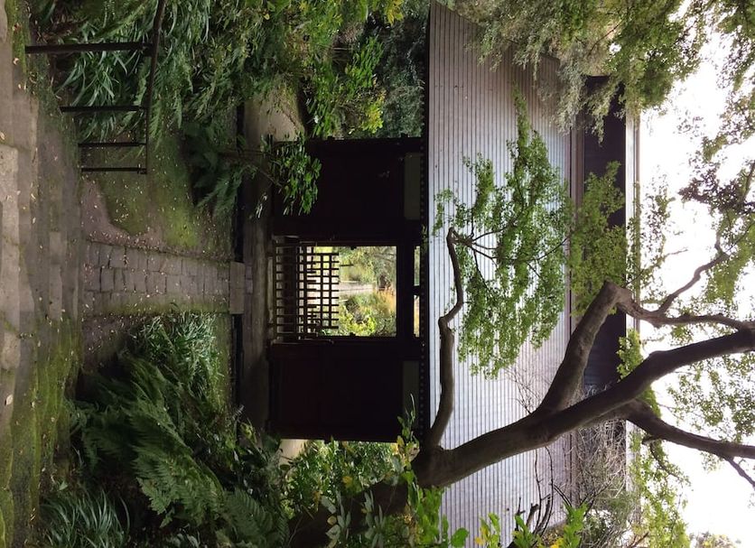 Guest House Kamejikan -turtle time- in Kamakura, garden path and traditional exterior