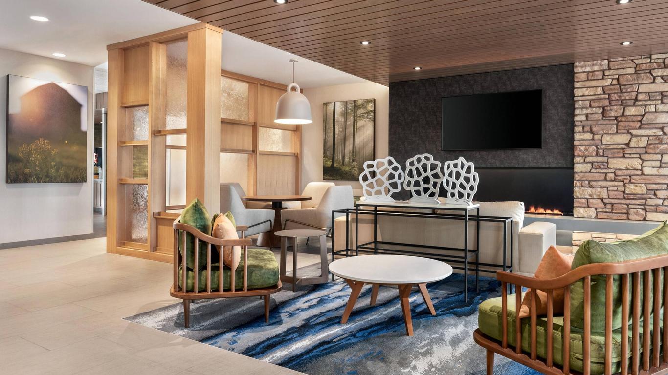 Fairfield Inn & Suites by Marriott Milwaukee West