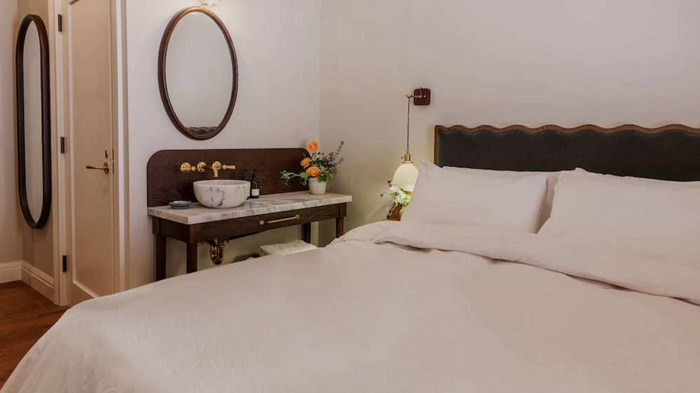 Gjelina Hotel