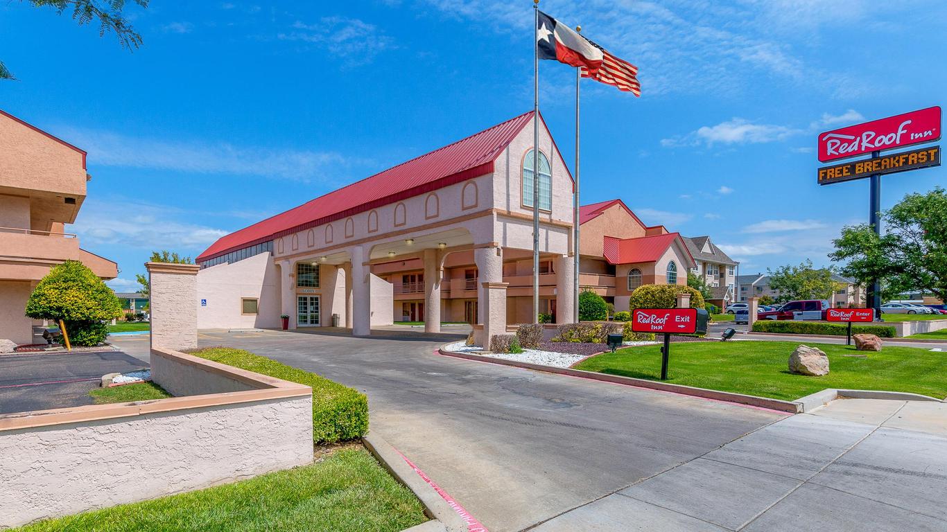 HomeTowne Studios by Red Roof Amarillo West