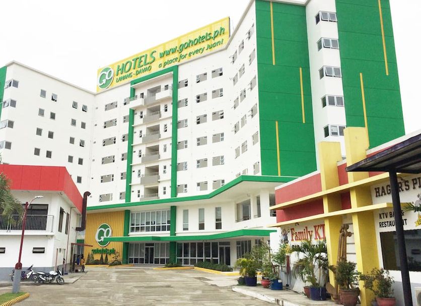 Go Hotels Lanang - Davao in Davao City, exterior view of the white and green hotel building