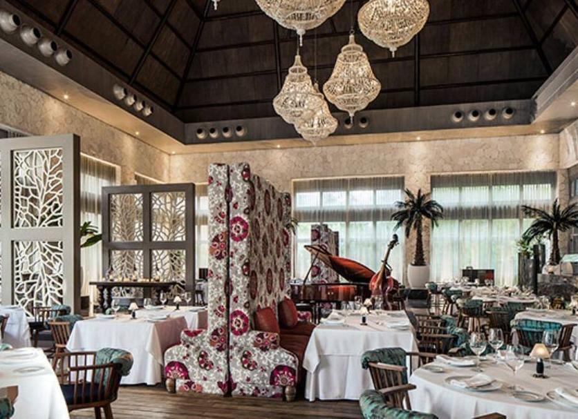 Restaurant Photo