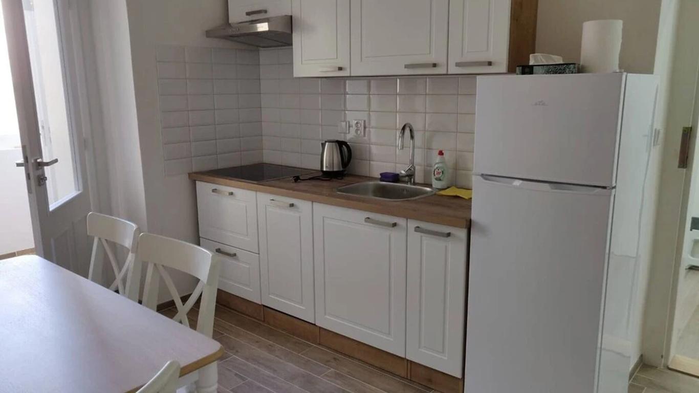 Prague Centre Apartment With Balcony