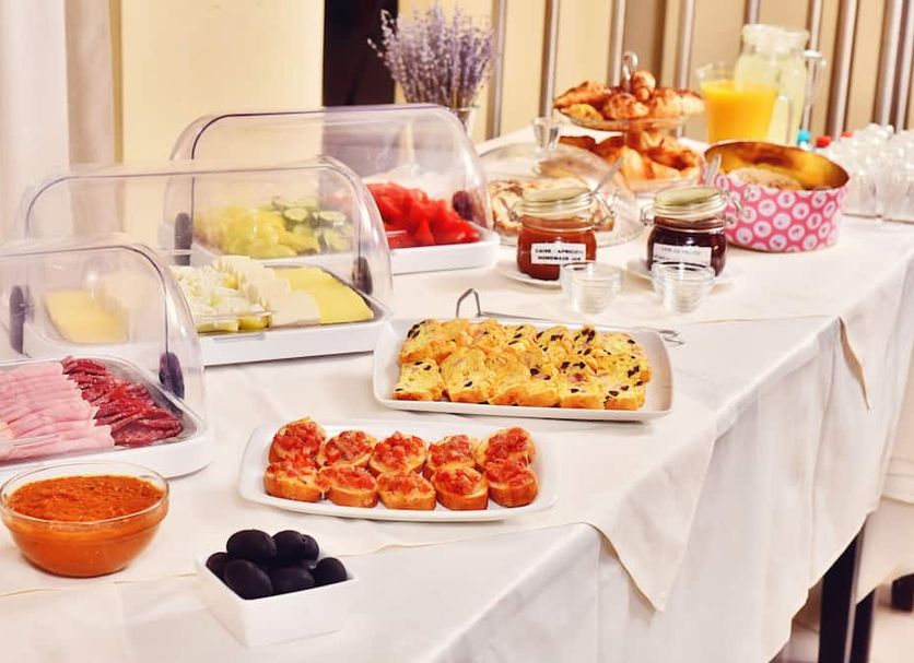 Buffet Photo