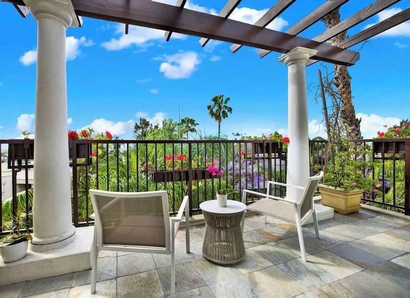 Balcony Photo